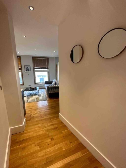 Apartmán Grand Living Near Piccadilly Cov11 Londýn Exteriér fotografie