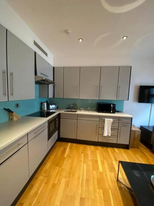 Apartmán Grand Living Near Piccadilly Cov11 Londýn Exteriér fotografie
